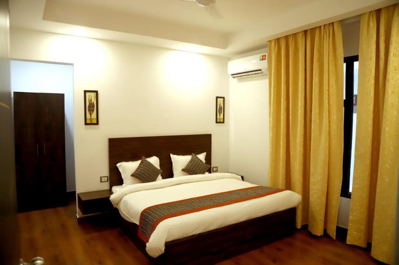 Country Inn Hotels & Resorts Vrindavan Exterior photo